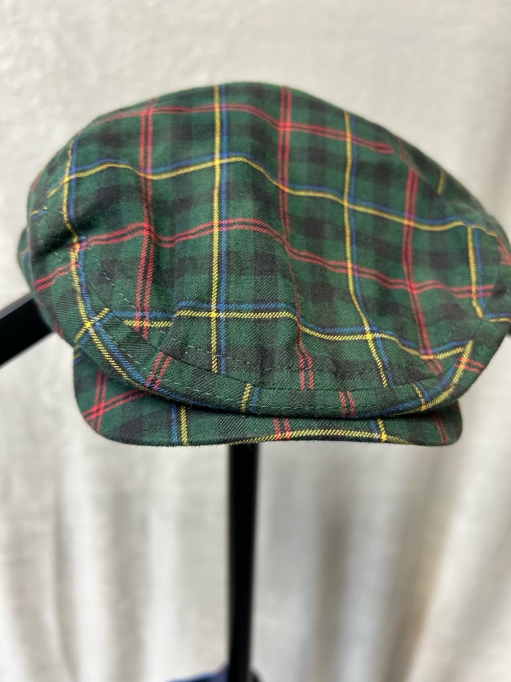BABY GAP Green Plaid Newsboy Cap with Red and Yellow Accents Size 6-12 Months.